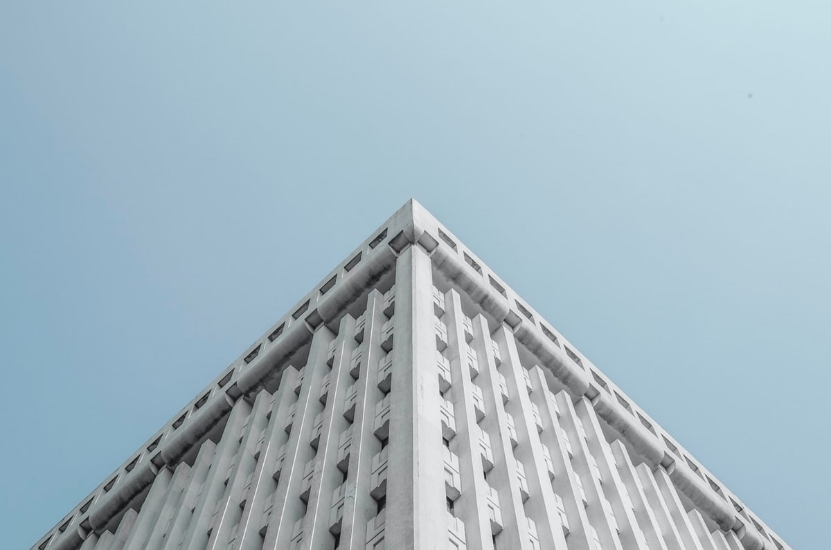 米兰主教练阿莱格里接受采访时表示:我期待冬季窗口的到来,我们会做合适的补强