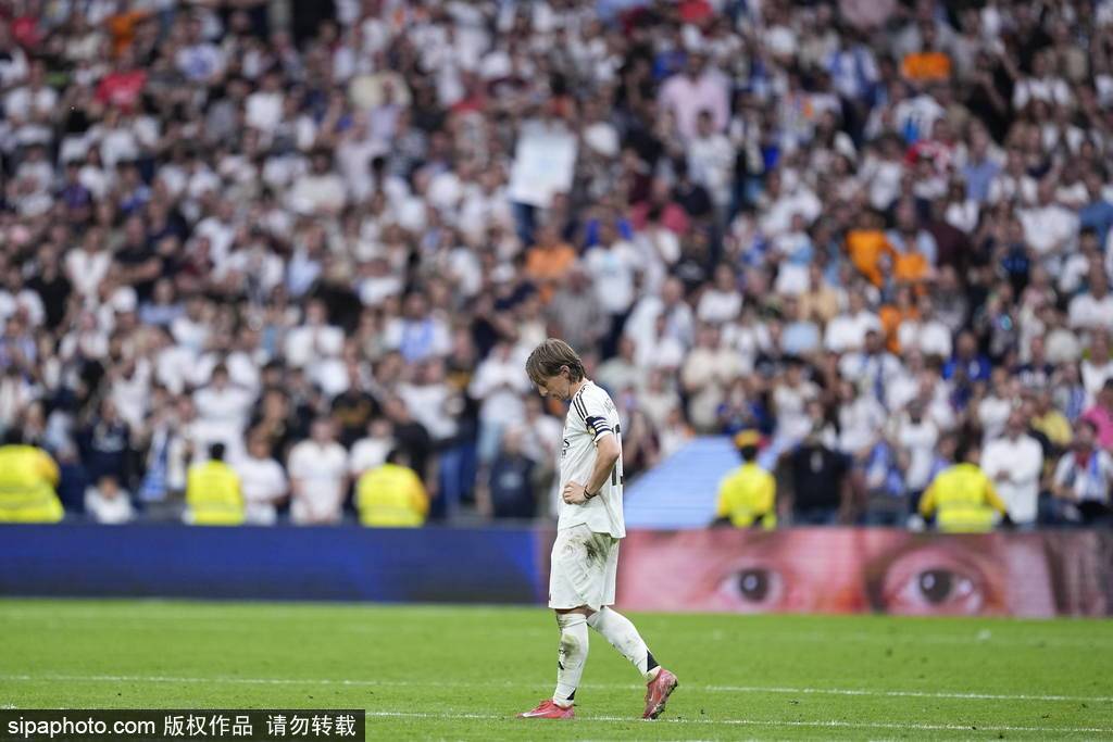 皇马UEFA排名封神！143.5分碾压曼城拜仁，巴萨的痛谁懂？未来格局已定？